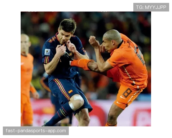 内斯塔与卡福：单点驱动与体系分散如何塑造防线分化